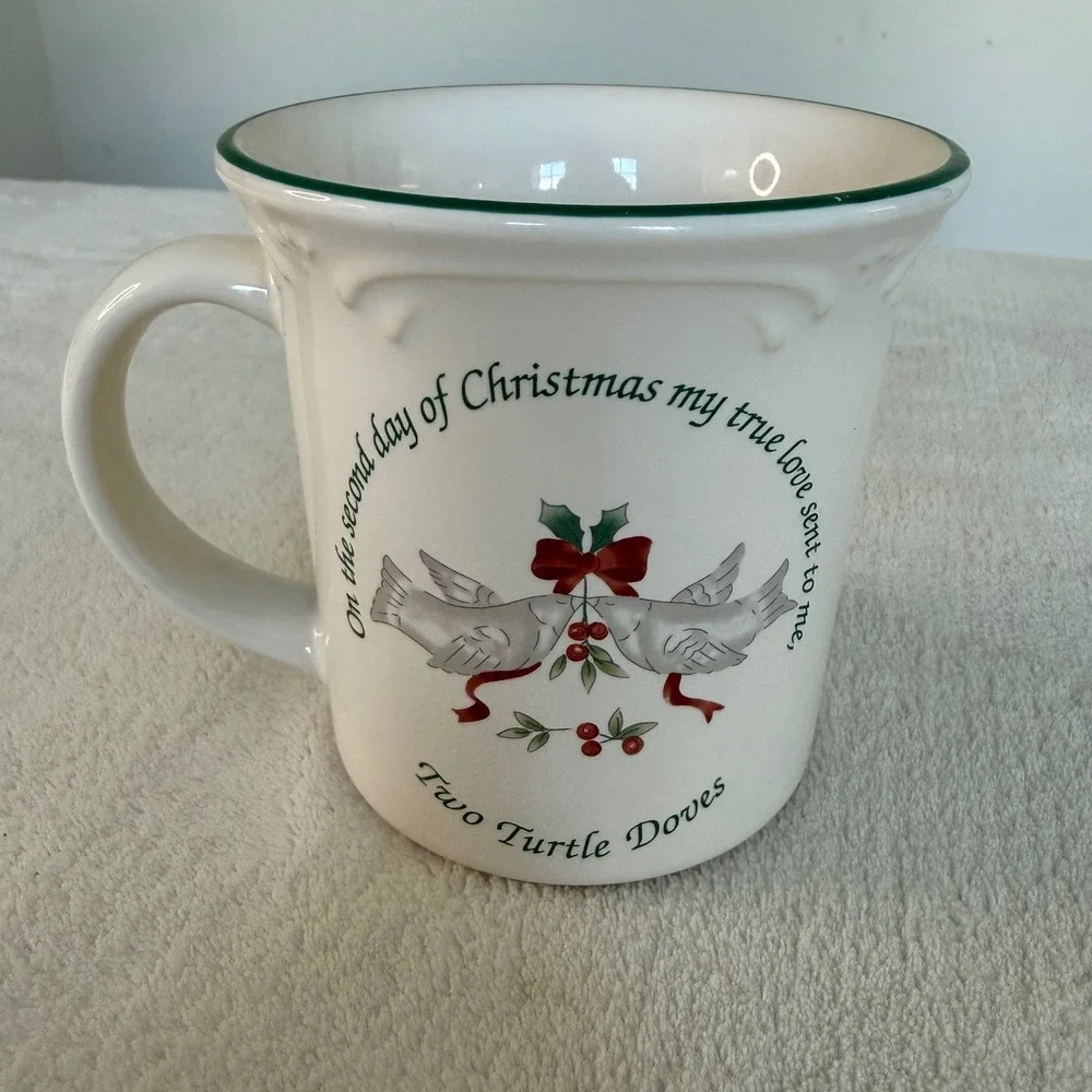 Pfaltzgraff Winterberry Mug Second Day of‎ Christmas Made in USA Cottaggecore